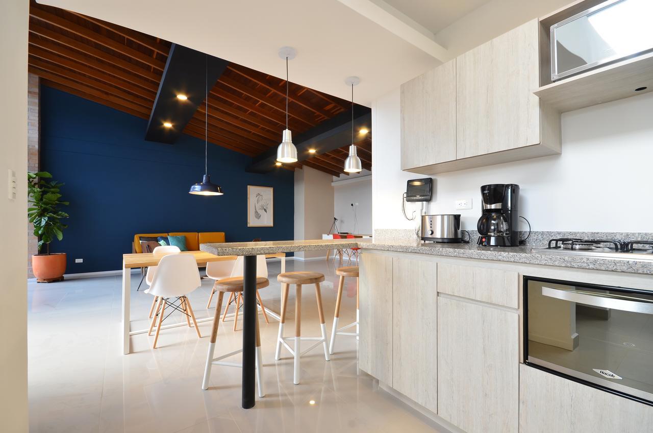 אפרטהוטל מדיין Manila House מראה חיצוני תמונה