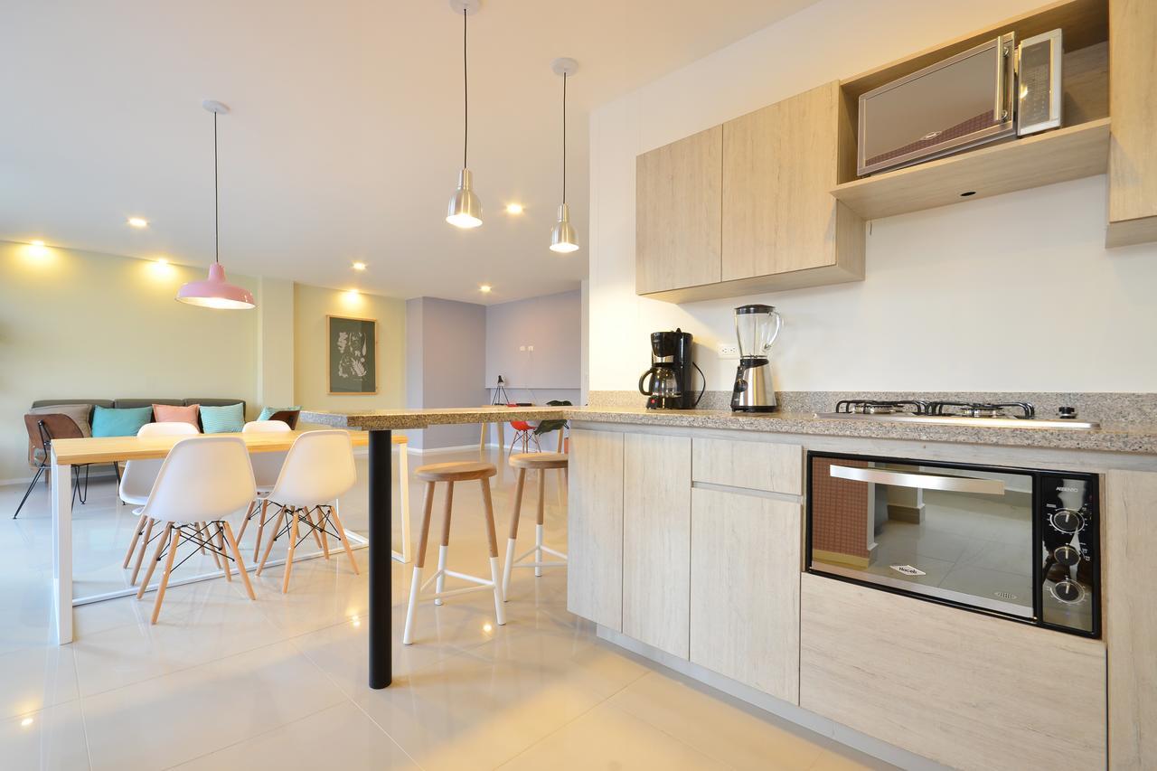 אפרטהוטל מדיין Manila House מראה חיצוני תמונה